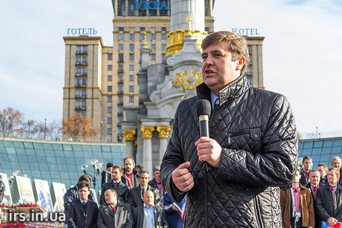 2014.10.19_6b_Maidan_Kyiv_pray_meeting_Ukraine_irs.in.ua