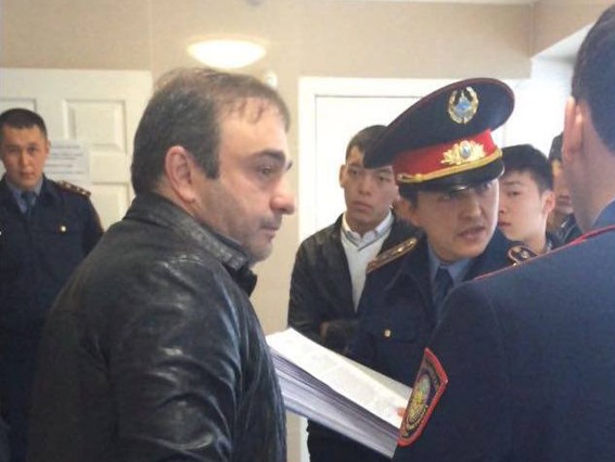 СРОЧНО: в Казахстане идут обыски в церкви и домах христиан