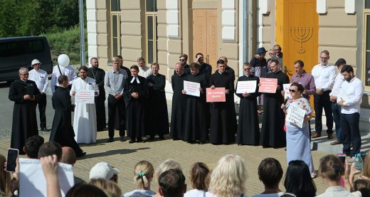 Верующих разных конфессий Гродно (Беларусь) молились о прекращении насилия