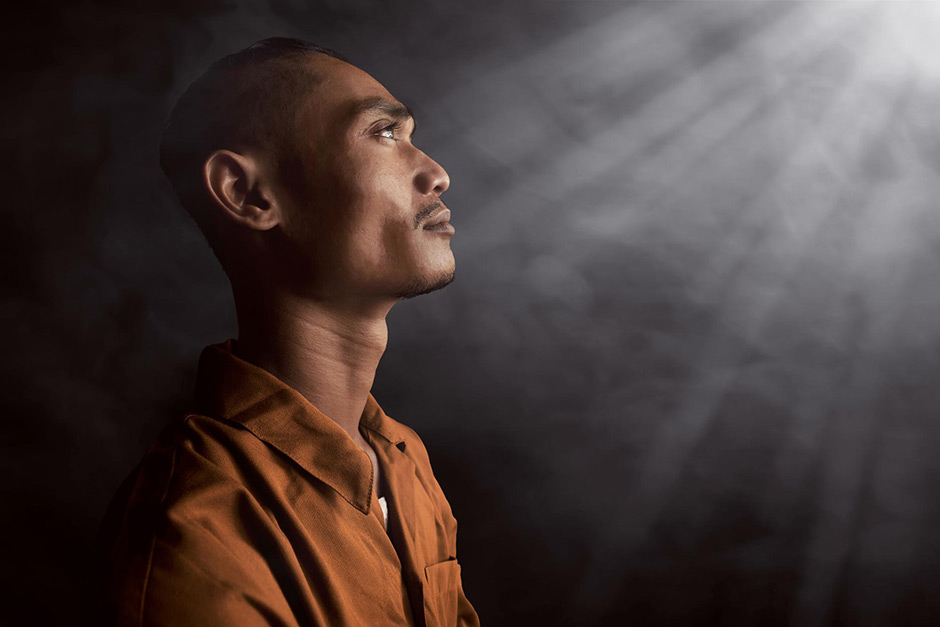 Христос прощает закоренелых преступников. Но должны ли мы их прощать?