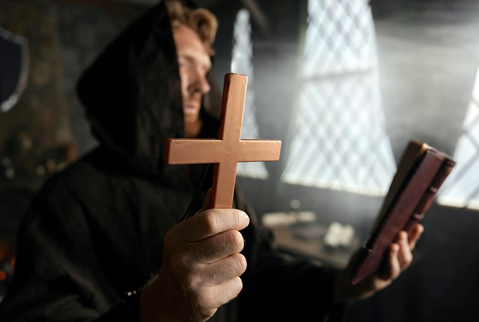 Легитимен ли экзорцизм в наше время?