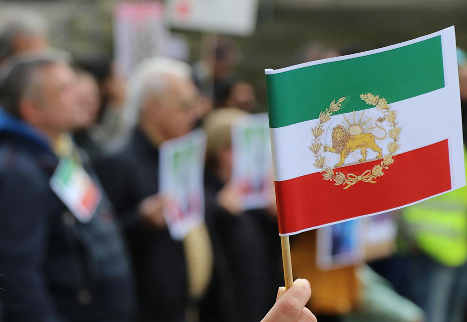 Протесты, репрессии и подпольные церкви: что происходит с христианами в Иране